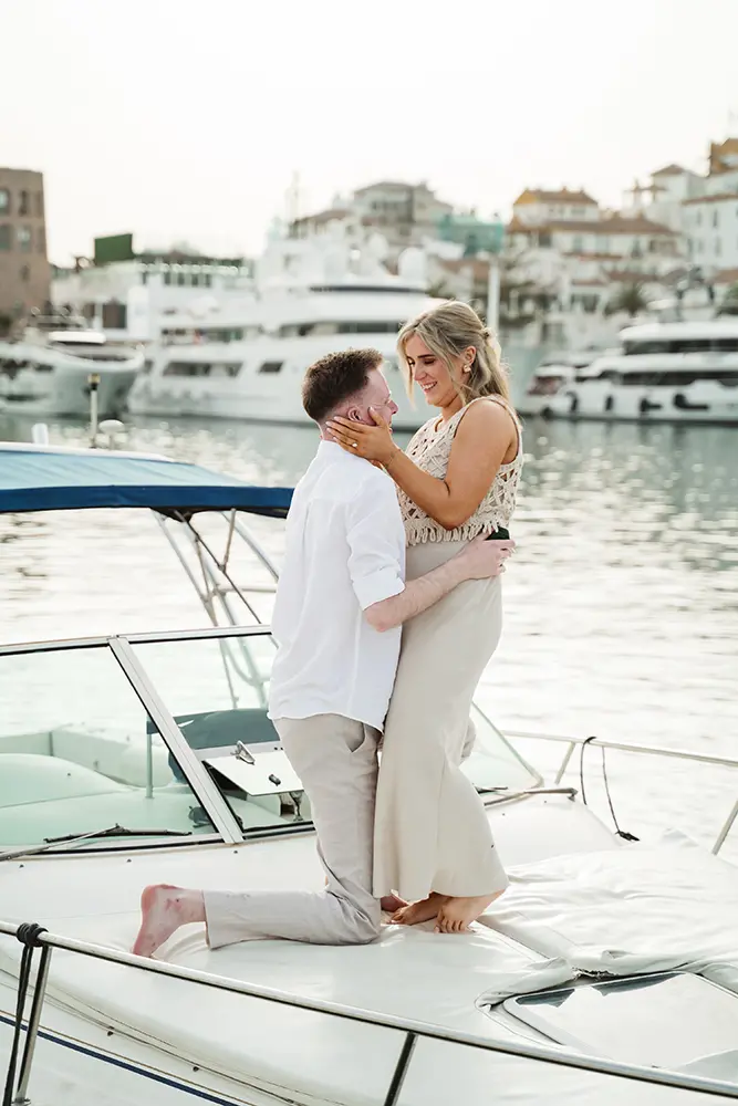 Secret engagement photographer in Marbella